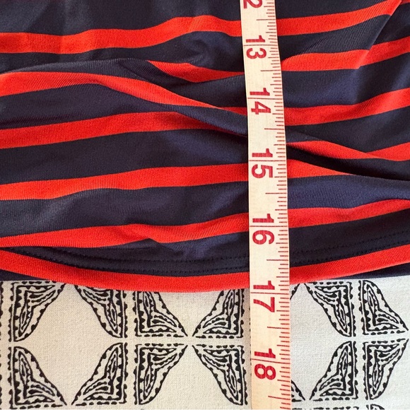 NWOT MICHAEL KORS Red and Navy Ruched Swim Top size L - Picture 6 of 12